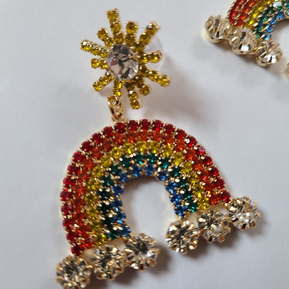 🌈Brand New- Colorful Rainbow Earrings  so cute! - Picture 6 of 11